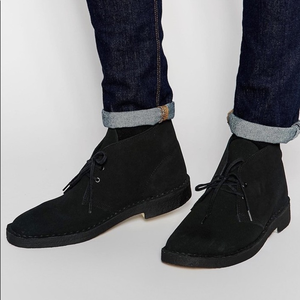 Men’s Clark Desert Boots in Black Suede